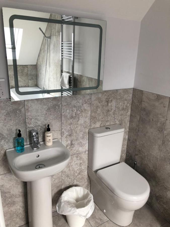 Hamilton Arms Suites Midhurst Eksteriør billede